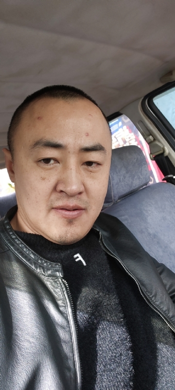 精神九哥的第一张照片--西宁父母相亲团
