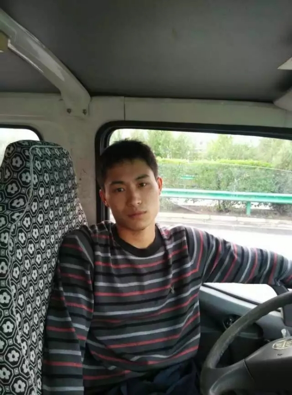 桦树林的第一张照片--西宁父母相亲团